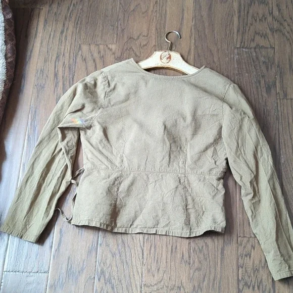 💥Host Pick🔥Wrap Front Blouse - Picture 13 of 15